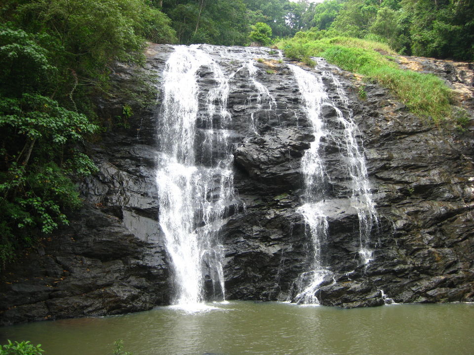 Photo of Abbey Falls Car Parking, Abbey Falls Road, Hebbettageri, Karnataka, India by Jyotin Prachand