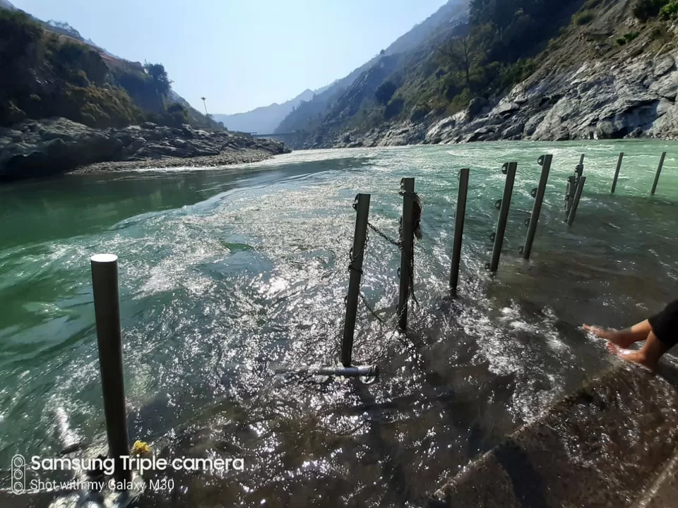 Photo of Devprayag by SUMIT BISHT - Ek Ghummkad 🔥