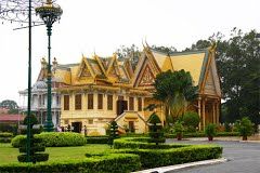 Photo of Phnom Penh, Cambodia by Claire Bartha