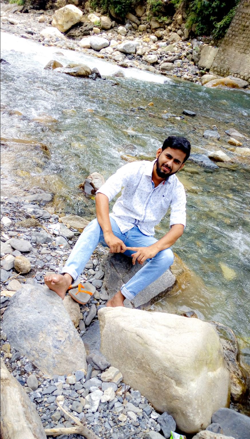 Photo of देहरादून में छुपा है ये जादुई जलस्रोत जहां नहाने से ठीक होती है बीमारियां by Yadav Vishal