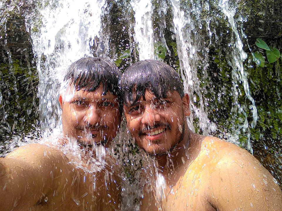 Photo of देहरादून में छुपा है ये जादुई जलस्रोत जहां नहाने से ठीक होती है बीमारियां by Yadav Vishal