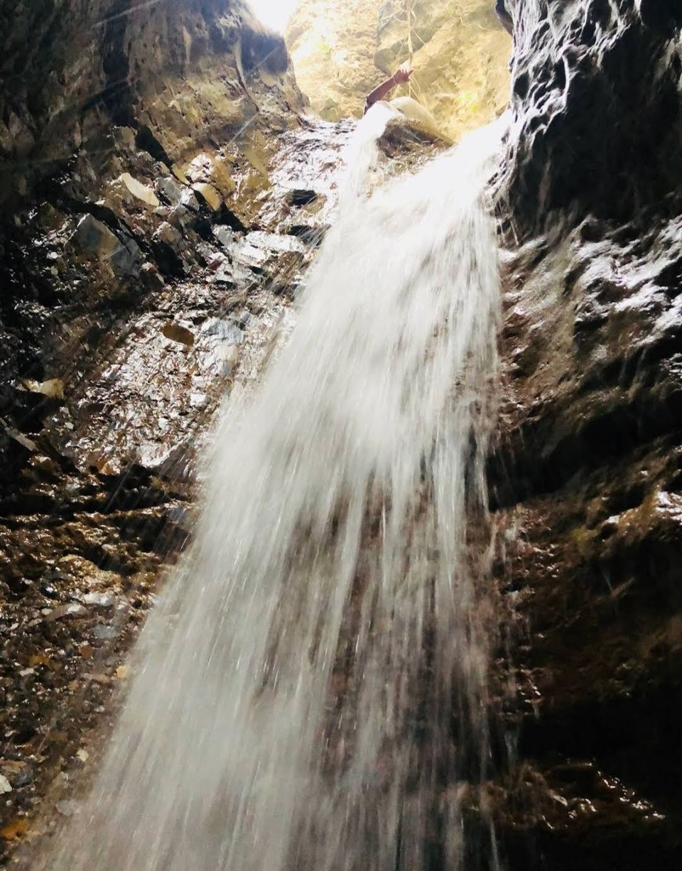 Photo of अतीत में डाकुओं के छिपने के लिए मशहूर था ये गुफा परन्तु अब हो गया इस शहर का मशहूर पिकनिक स्पॉट by Yadav Vishal