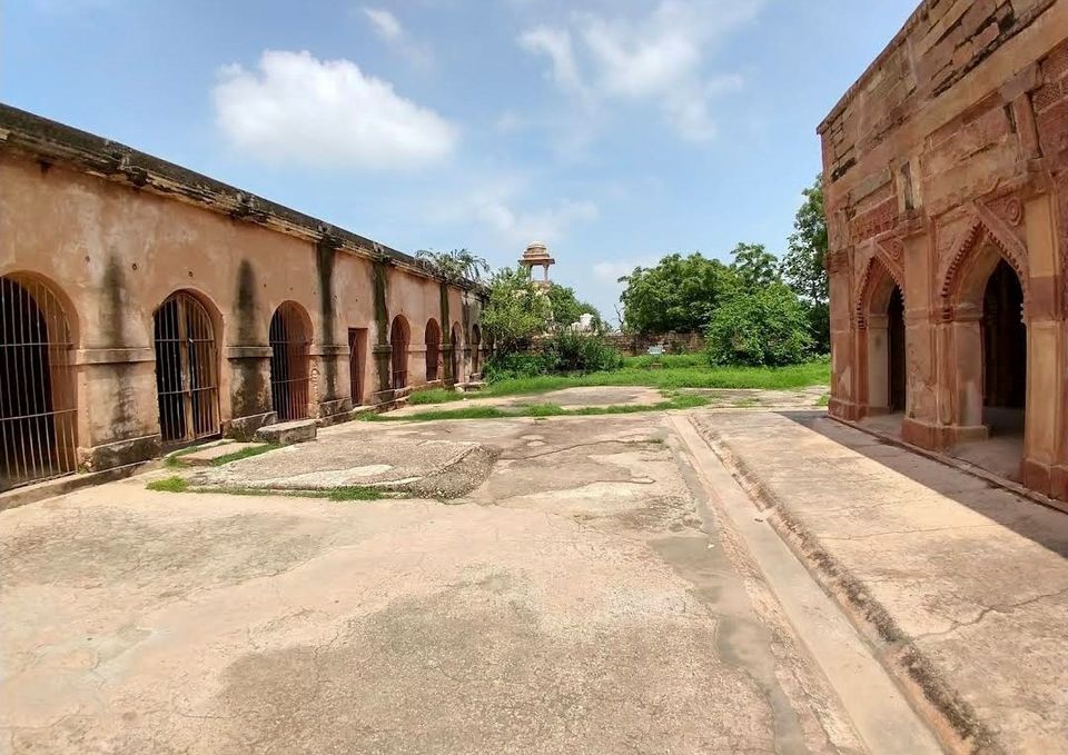 Photo of जानिए एक इतिहासकार प्रेमी के लिए क्यों खास है उत्तर प्रदेश का चुनारगढ़ फोर्ट ? by Yadav Vishal