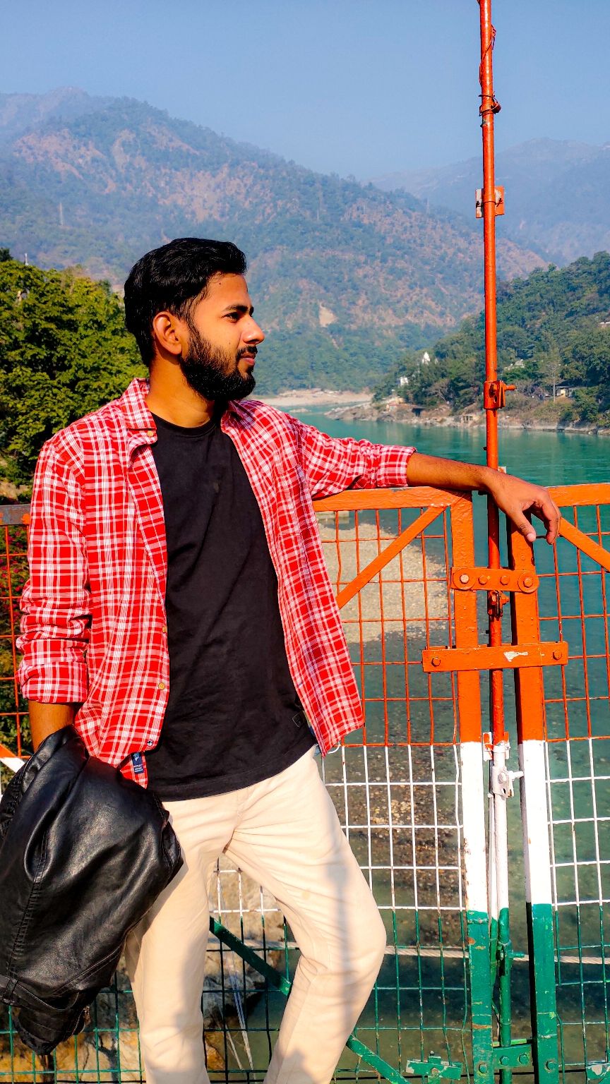 Photo of DAY 1: खूबसूरत वादियां और लक्ष्मण झूला by Yadav Vishal