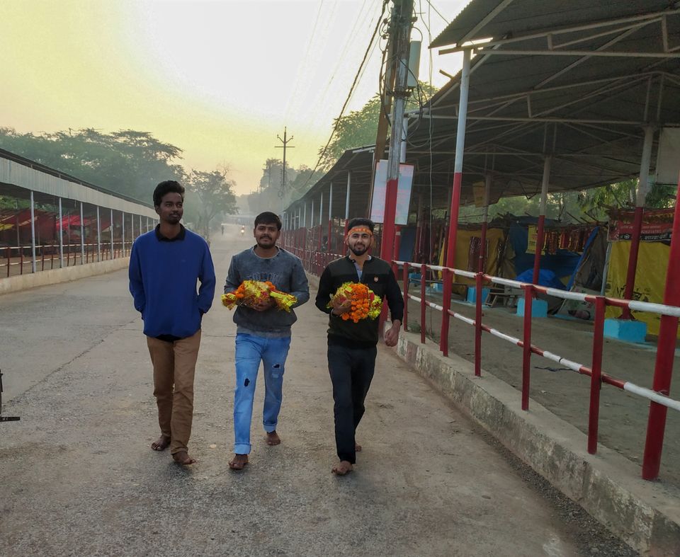 Photo of DAY-2 : देश में मां शारदा का इकलौता मंदिर,जहां आज भी आल्हा और उदल करते हैं आरती पर दिखाई नहीं देते by Yadav Vishal