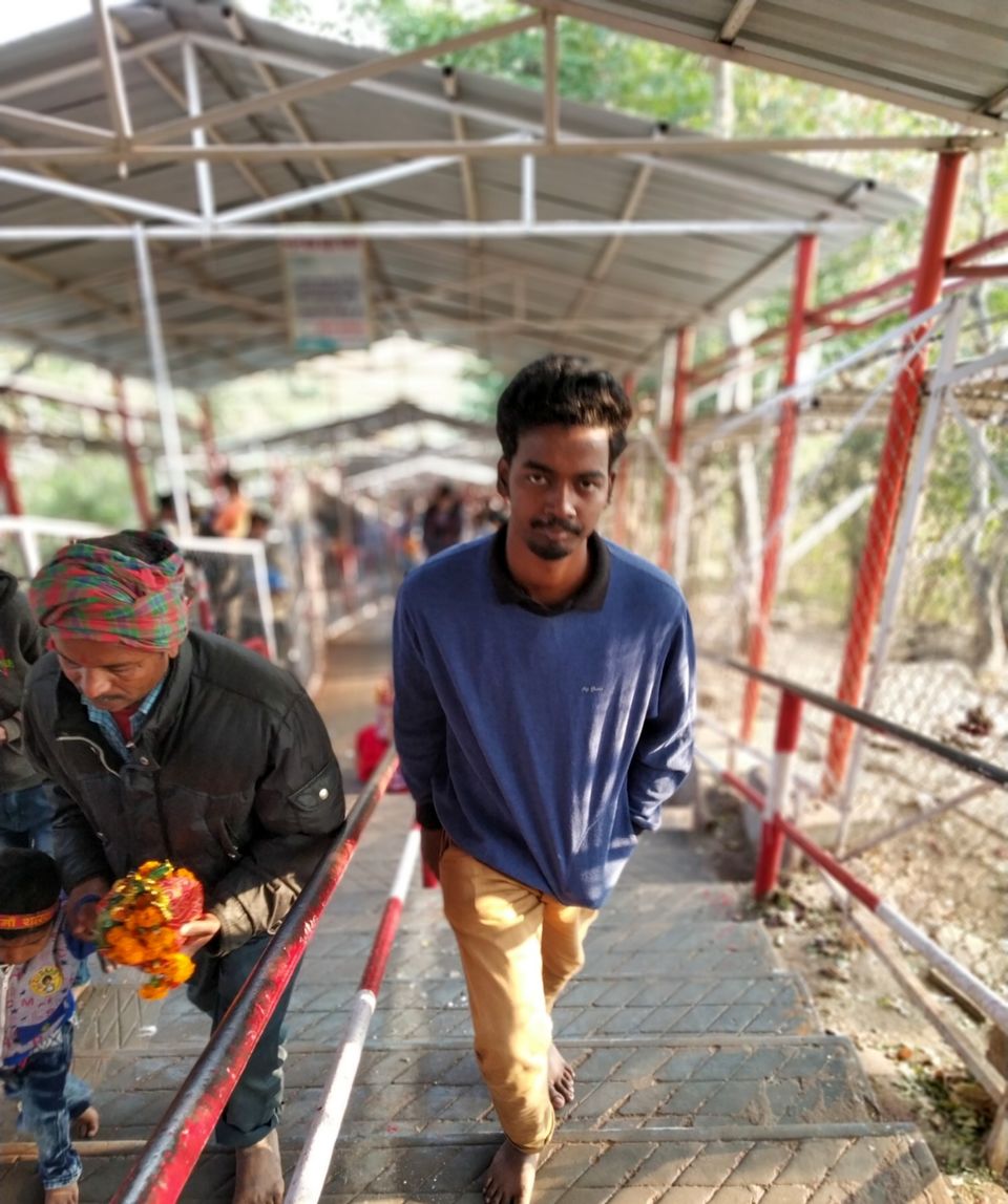 Photo of DAY-2 : देश में मां शारदा का इकलौता मंदिर,जहां आज भी आल्हा और उदल करते हैं आरती पर दिखाई नहीं देते by Yadav Vishal
