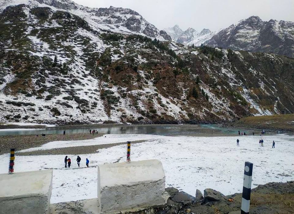 Photo of किसी बच्चे की मासूमियत की तरह ही खूबसूरत हैं हिमाचल प्रदेश का सिसु गांव by Yadav Vishal