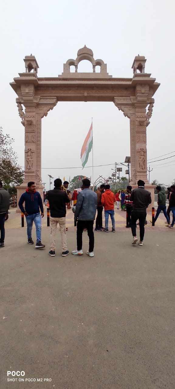 Photo of पूर्वांचल के मरीन ड्राइव पर लहराया प्रदेश का सबसे ऊंचा तिरंगा by Yadav Vishal