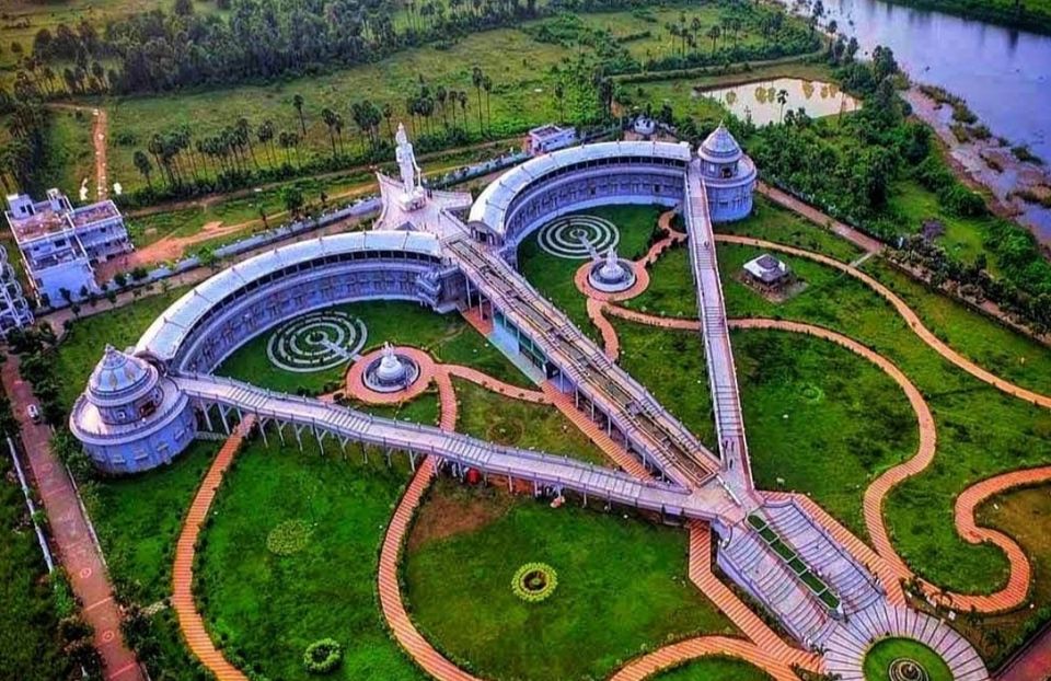 Photo of रामनारायणम आध्यात्मिक थीम पार्क, जो पर्यटकों के लिए अब एक नया तीर्थ स्थल बन गया है। by Yadav Vishal