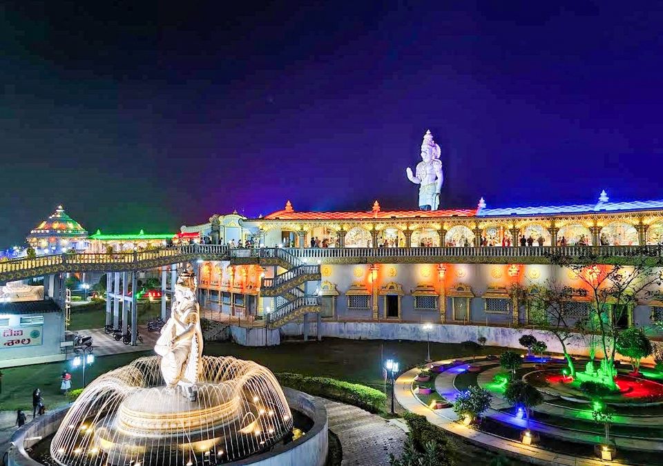 Photo of रामनारायणम आध्यात्मिक थीम पार्क, जो पर्यटकों के लिए अब एक नया तीर्थ स्थल बन गया है। by Yadav Vishal