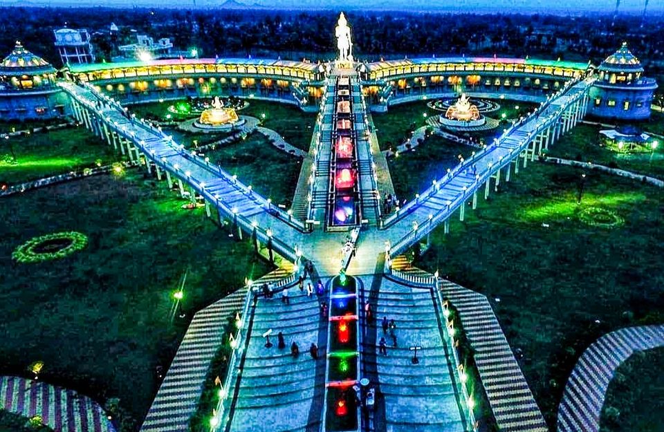 Photo of रामनारायणम आध्यात्मिक थीम पार्क, जो पर्यटकों के लिए अब एक नया तीर्थ स्थल बन गया है। by Yadav Vishal