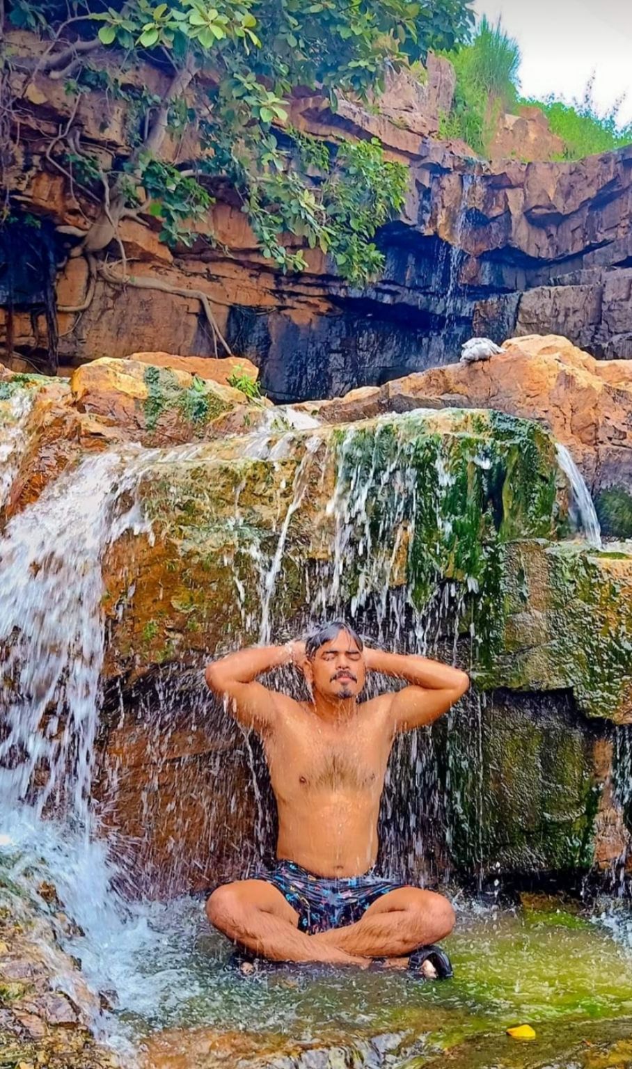 Photo of रीवा से 90km दूर इस गांव की ख़ूबसूरती से पर्यटक अभी भी हैं अनभिज्ञ by Yadav Vishal