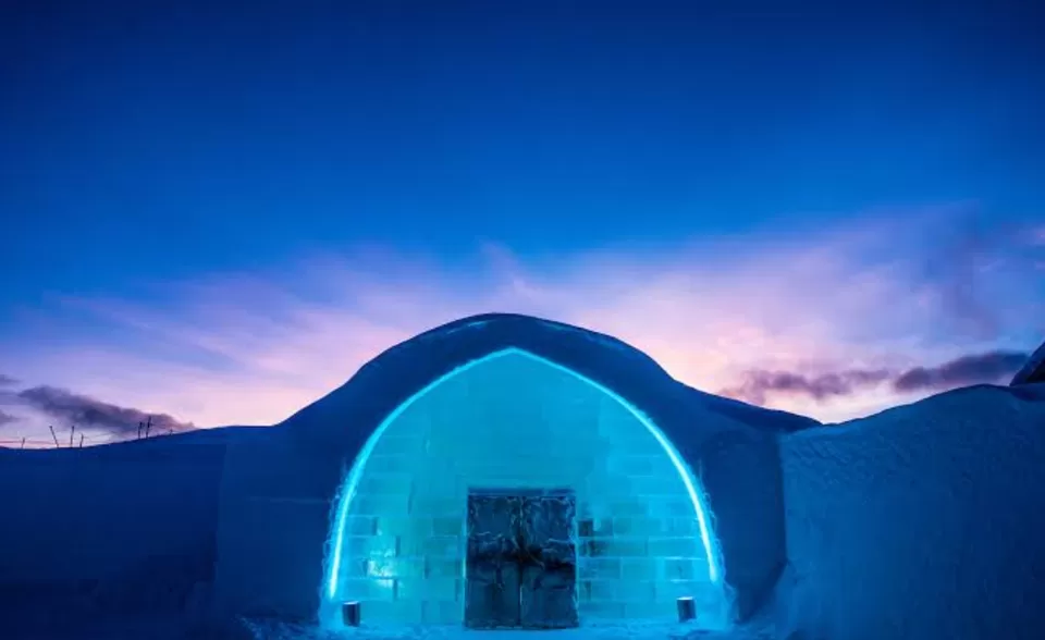 Photo of अजब गज़ब: रहिए एक ऐसे होटल में जो सर्दी ख़त्म होते ही पिघल जाता है by Smita Yadav