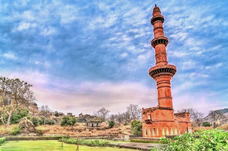 Photo of क़ुतुब मीनार के अलावा भी भारत में हैं कई प्रसिद्ध और ऊंची मीनारें by Smita Yadav