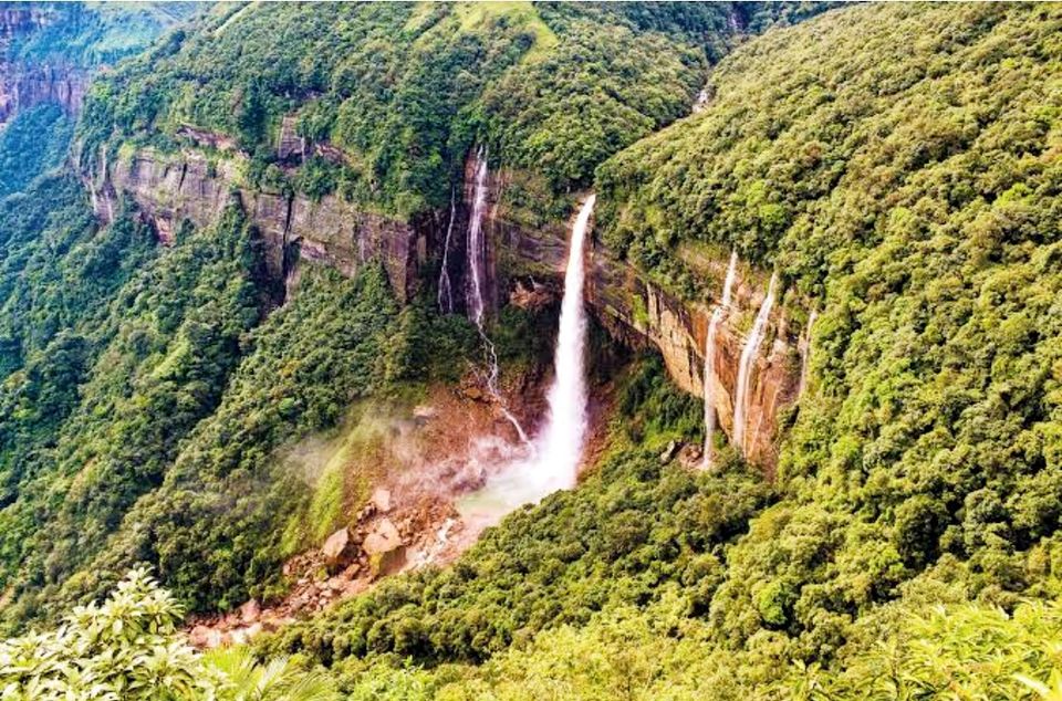 Photo of खासी हिल्स: मेघालय में घूमने के लिए है बेहद खूबसूरत जगह, एक बार जरूर जाएं by Smita Yadav