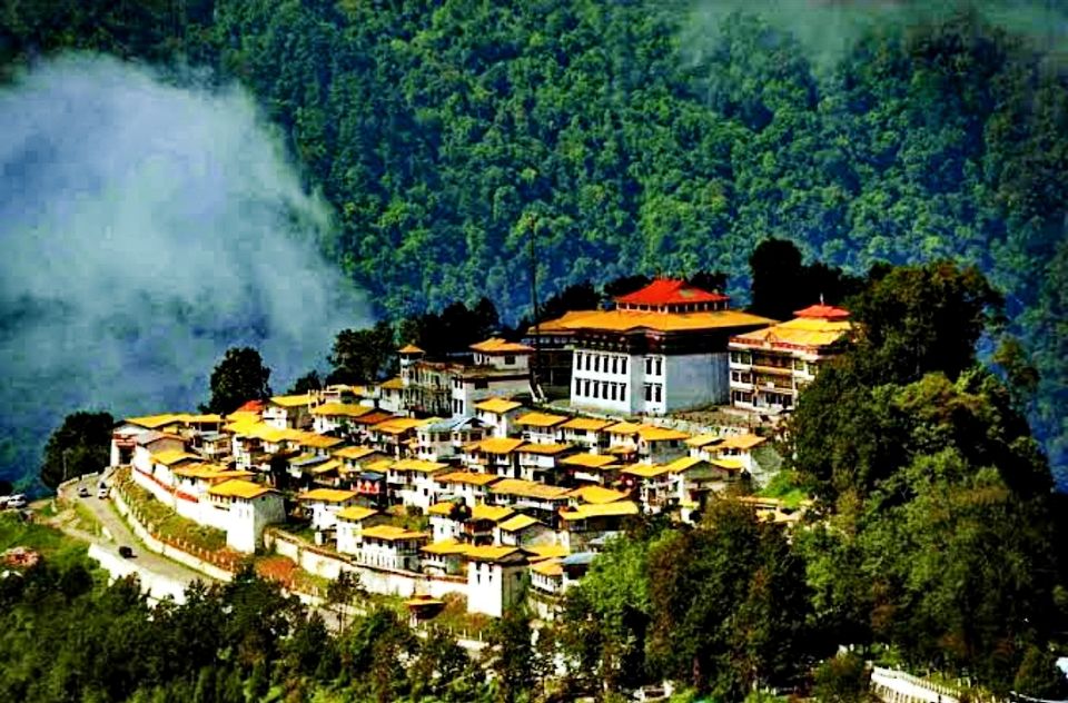 Photo of पार्टनर के साथ इन जगहों की सैर कर, करें रोमांस का मजा दोगुना, खर्चा भी आएगा बहुत कम by Smita Yadav