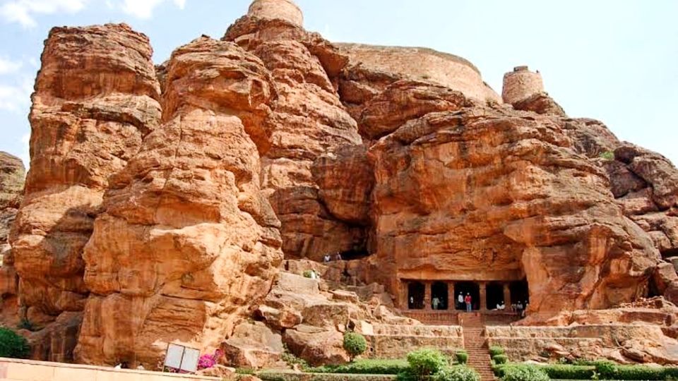 Photo of भारत की इन 10 प्रसिद्ध गुफाओं की सैर, आपको कराएंगी एक अद्भुत रोमांच का अनुभव, जानिए कैसे by Smita Yadav