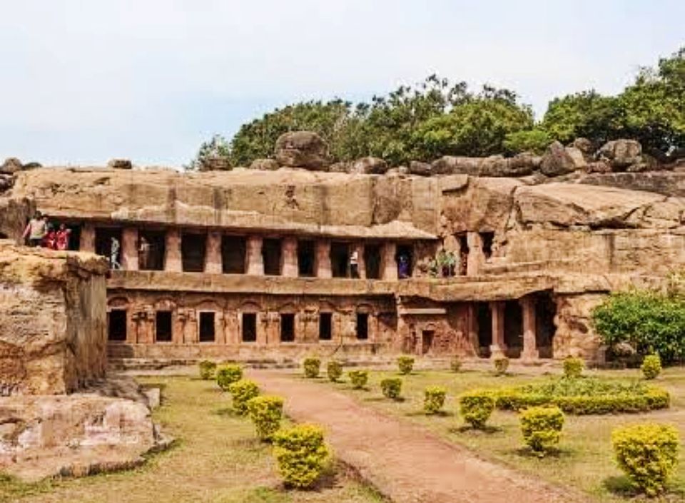 Photo of भारत की इन 10 प्रसिद्ध गुफाओं की सैर, आपको कराएंगी एक अद्भुत रोमांच का अनुभव, जानिए कैसे by Smita Yadav