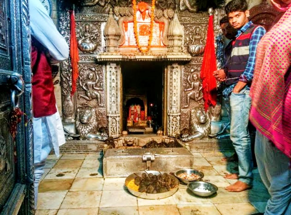 Photo of भारत के सबसे रहस्यमय मंदिरों के बारे में क्या जानते हैं आप? जिनका रहस्य आज तक कोई नहीं जान पाया by Smita Yadav