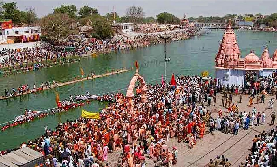 Photo of भारत के 10 सबसे खूबसूरत घाट, जो आज भी है पर्यटकों के लिए बेहद ख़ास by Smita Yadav