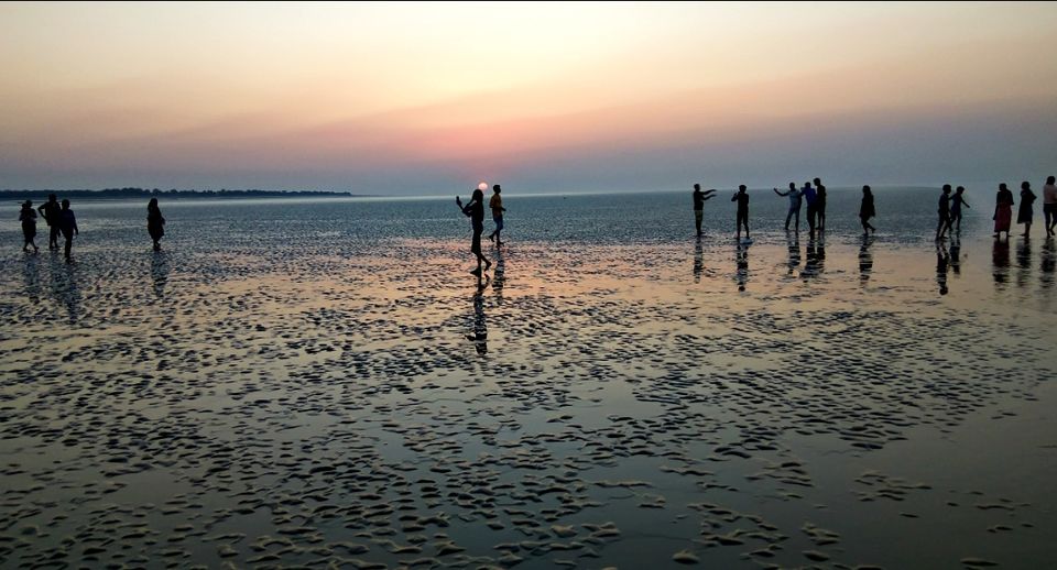 Photo of ऐसा चमत्कारी मंदिर जो पलक झपकते हो जाता हैं सामने से गायब, जानिए इस अनोखे मंदिर का प्राचीन रहस्य? by Smita Yadav