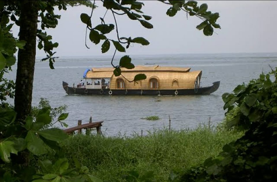 Photo of मॉनसून में करें केरल के इन खूबसूरत स्थानों की सैर, जहाँ दिखेगा जन्नत का नज़ारा by Smita Yadav