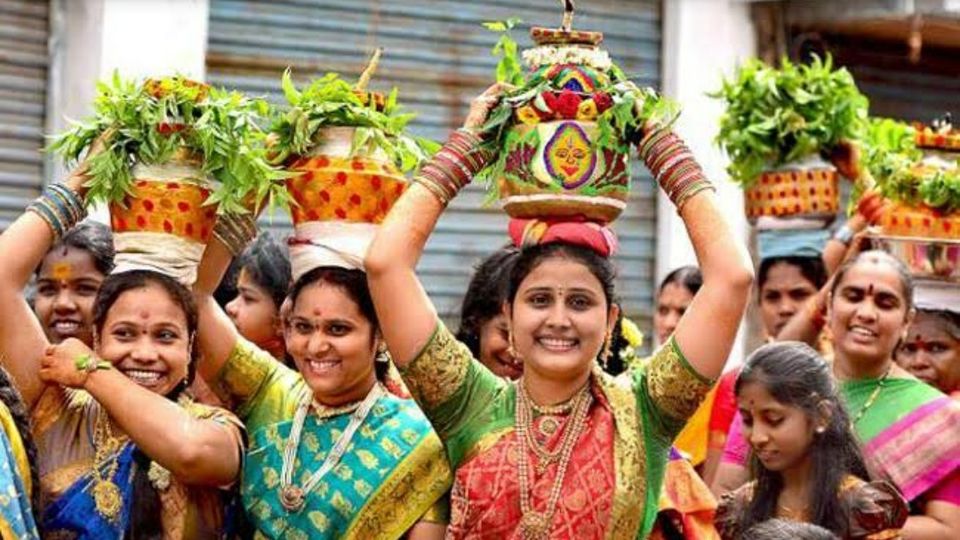 Photo of घूमने के साथ ही एंजाय करें, जुलाई में मनाए जाने वाले प्रसिद्ध भारतीय उत्सवों को, आनंद होगा दुगुना by Smita Yadav