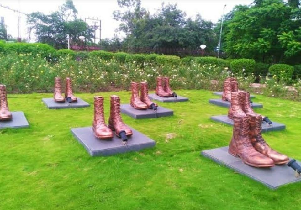 Photo of स्वतंत्रता दिवस स्पेशल: भारत की कुछ ऐसी जगहें जो आज भी हमें गर्व महसूस कराती हैं। by Smita Yadav