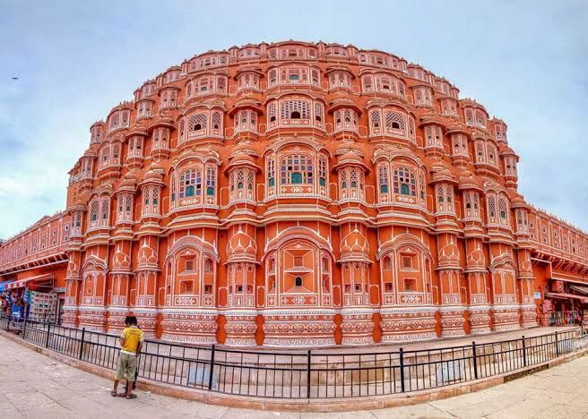 Photo of वर्ल्ड टूरिज्म डे स्पेशल- विदेशों में घूमने की बजाय पहले अपने देश की खूबसूरती भी एक बार निहार लें by Smita Yadav