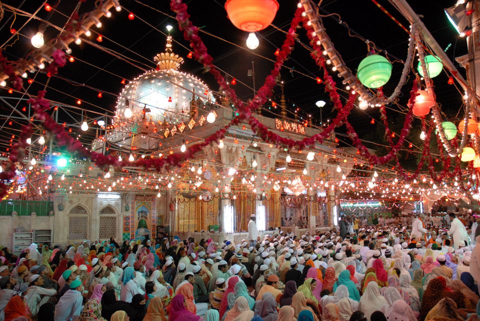Photo of वर्ल्ड टूरिज्म डे स्पेशल- विदेशों में घूमने की बजाय पहले अपने देश की खूबसूरती भी एक बार निहार लें by Smita Yadav