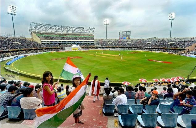 Photo of भारत के इन सबसे बड़े क्रिकेट स्टेडियमों के बारे में जान लें, जो खुद किसी टूरिस्ट प्लेस से कम नहीं by Smita Yadav