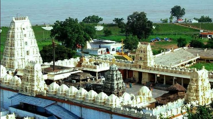 Photo of भारत के 7 प्रसिद्ध राम मंदिर, जो आज भी अपने पौराणिक कथाओं और महत्व के लिए प्रसिद्ध हैं। by Smita Yadav