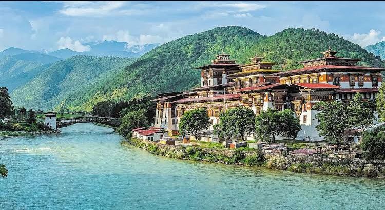 Photo of अगर अधूरी है वर्ल्ड टूर की ख्वाहिश तो ये 12 देश हैं सबसे सस्ते ऑप्शन, तो जल्द बना लें प्लान by Smita Yadav