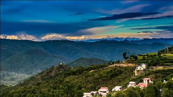 Photo of जनवरी में बर्फ के साथ खूबसूरत नजारों का भी लेना हैं आनंद, तो इन जगहों को करें एक्सप्लोर by Smita Yadav