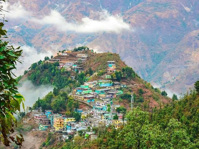 Photo of जनवरी में बर्फ के साथ खूबसूरत नजारों का भी लेना हैं आनंद, तो इन जगहों को करें एक्सप्लोर by Smita Yadav