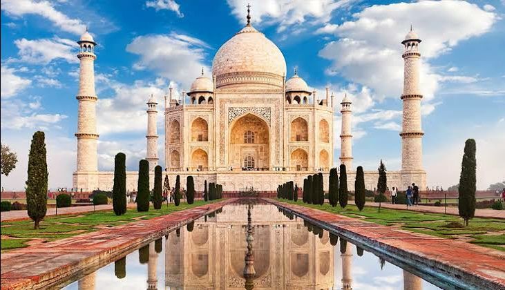 Photo of ताजमहल में अब 3 दिन तक पर्यटकों को मिलेगी फ्री एंट्री,जानिए इसके पीछे क्या हैं वजह? by Smita Yadav