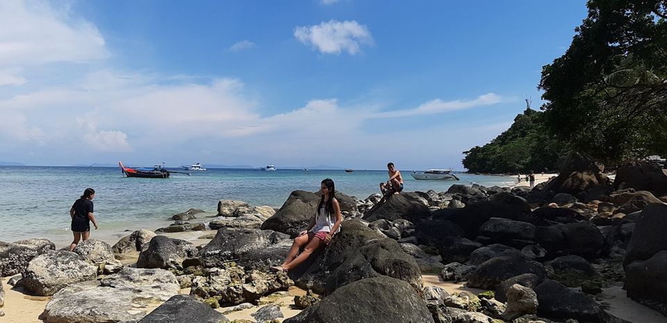 Photo of Solo traveler, detained baggage, Thai food tasting, island hopping, elephant bathing & more... by Sneha Das