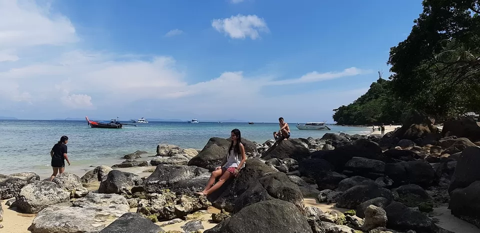 Photo of Solo traveler, detained baggage, Thai food tasting, island hopping, elephant bathing & more... by Sneha Das