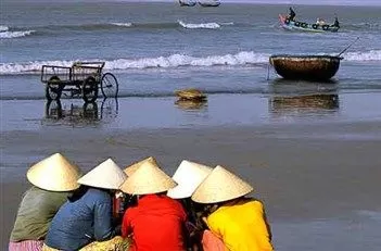 Photo of Plan a Family Tour in Vietnam: The Heritage & History will mesmerise you by Vivu Travel