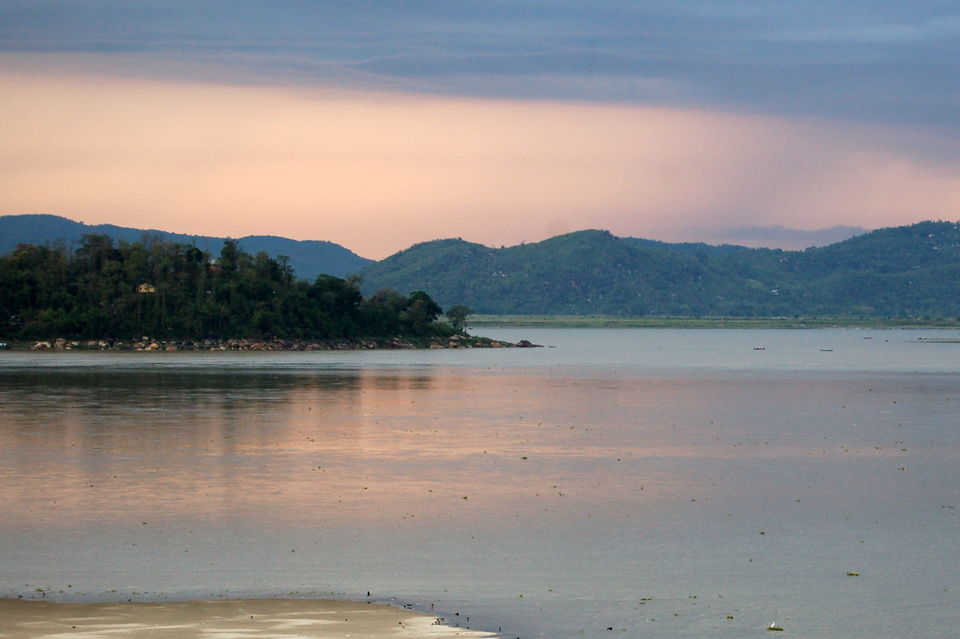 Photo of Brahmaputra River, Nyingchi, Arunachal Pradesh, India by Vaivhav Todi