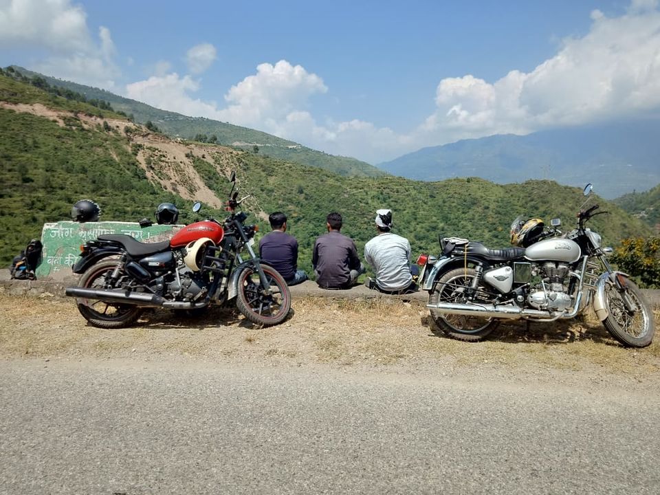 Photo of Kanatal : Away from Hassle by Harshit Sisodia