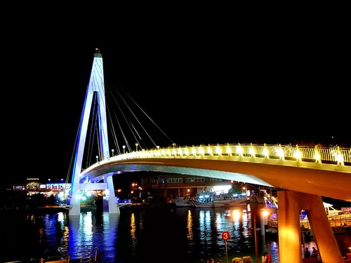 Photo of Tamsui Fisherman's Wharf, Tamsui District, New Taipei City, Taiwan by Vishwanath Puttagunta