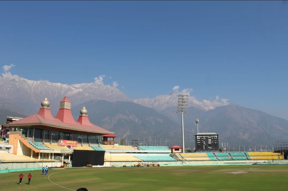 Photo of धर्मशाला हिमाचल 🖤🖤 मेरे को ऐसा लगता है ,यहाँ जिंदगी से मोहब्बत हो जाये पहाड़ो की ख़ूबसूरती देख ! by Niti Singh