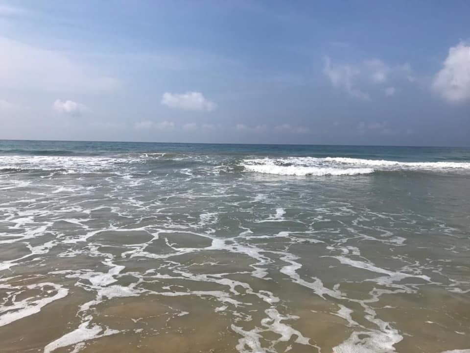 Photo of Ahungalla Beach, Sri Lanka by Yamini Iyer