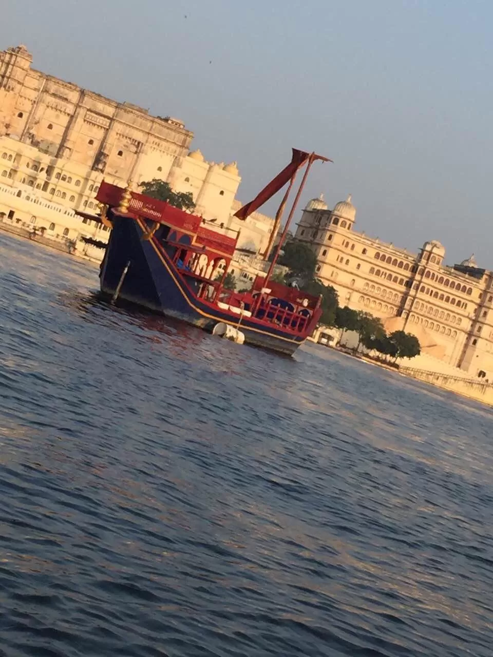 Photo of Lake Pichola, Pichola, Udaipur, Rajasthan by Yamini Iyer