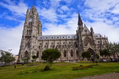 Photo of St. Basilica's Cathedral, Quito, Ecuador by Neha Bhuchar