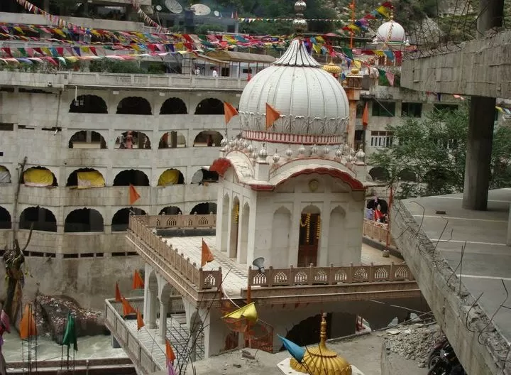 Photo of Manikaran Sahib Gurudwara, Manikaran, Himachal Pradesh, India by Shivangi Johri