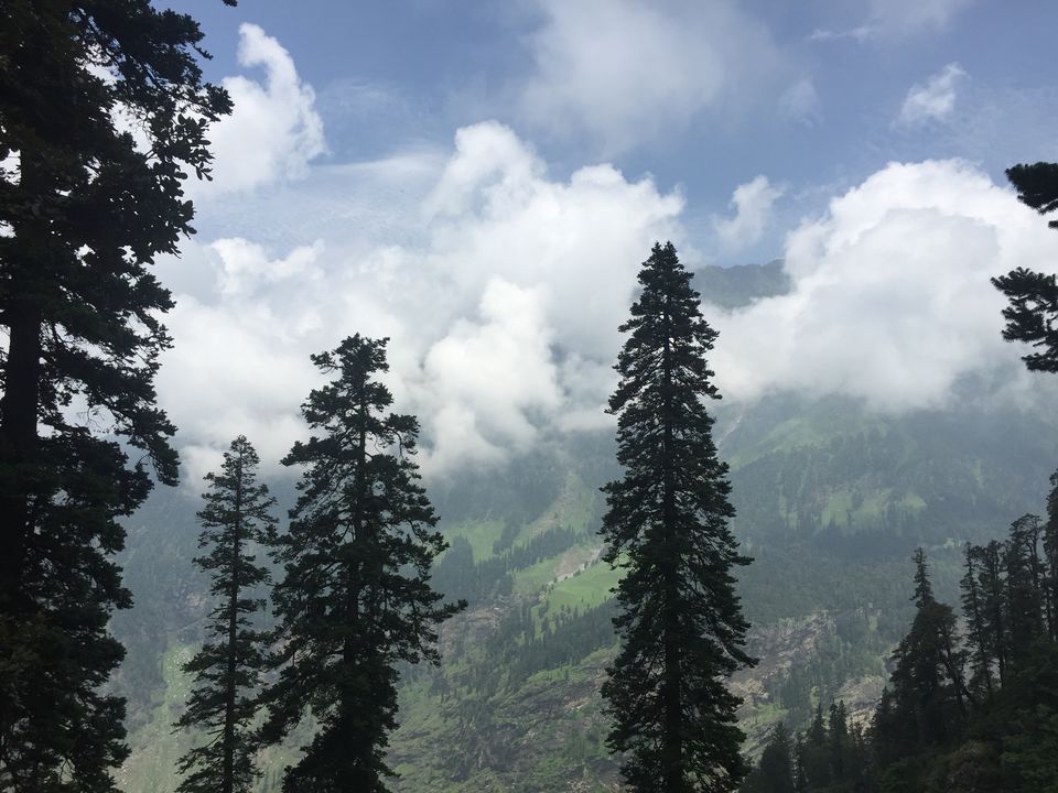 Photo of Mesmerizing Manali : Rohtang Pass Part II by Shivangi Johri