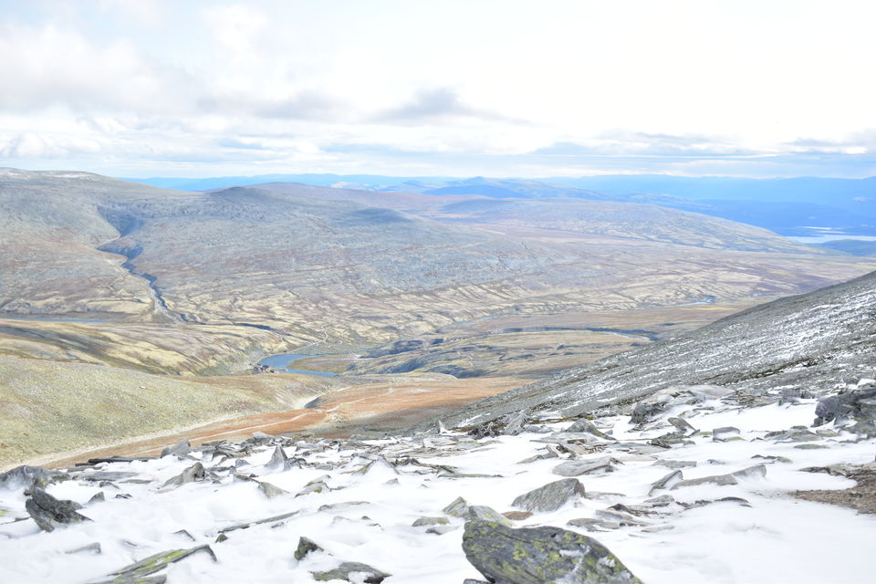 Photo of Enchanting Conquest Over Mountains - A hike to remember in Rondvassbu 1/3 by Shivangi Johri