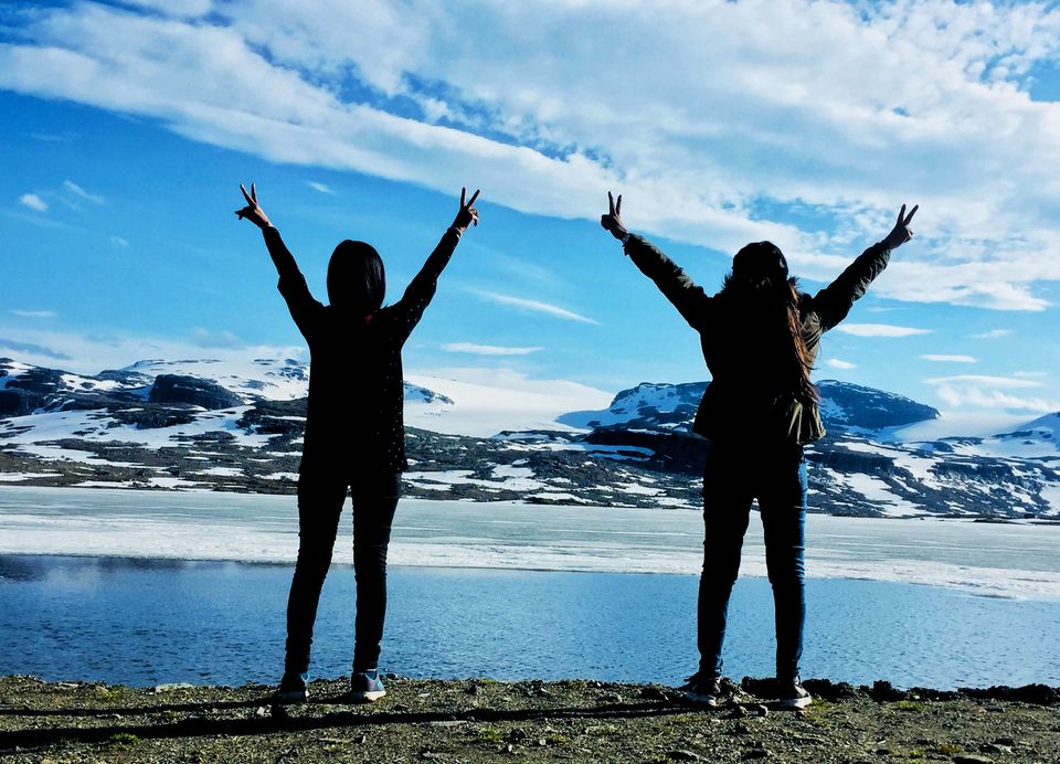 Photo of These Two Sisters Went on One of the Best Train Journeys in the World & The Pictures are Beautiful! by Shivangi Johri